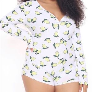 Squeeze my lemons pj romper onesie NWOT